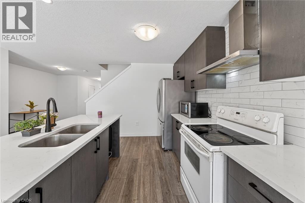 95 QUEENSBROOK Crescent thumbnail 21