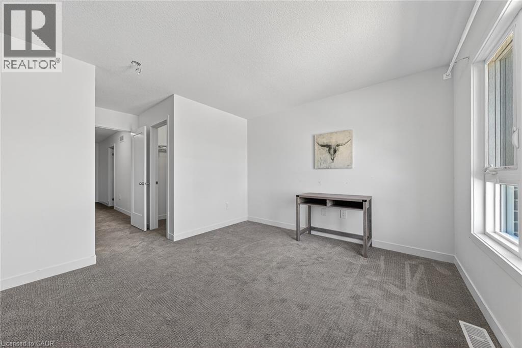 95 QUEENSBROOK Crescent thumbnail 37