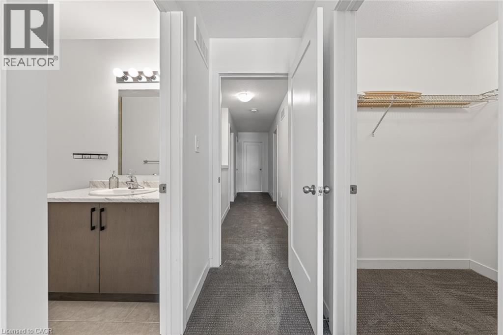 95 QUEENSBROOK Crescent thumbnail 38