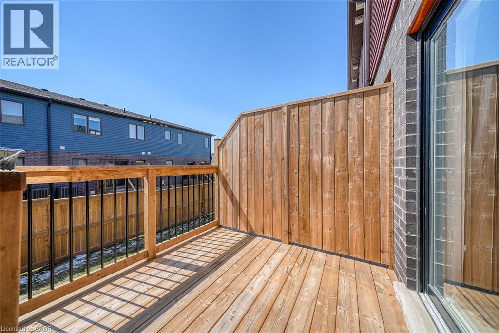 95 QUEENSBROOK Crescent thumbnail 5