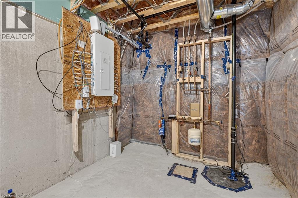 95 QUEENSBROOK Crescent thumbnail 50