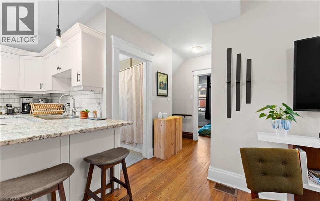 58 HOHNER Avenue thumbnail 6