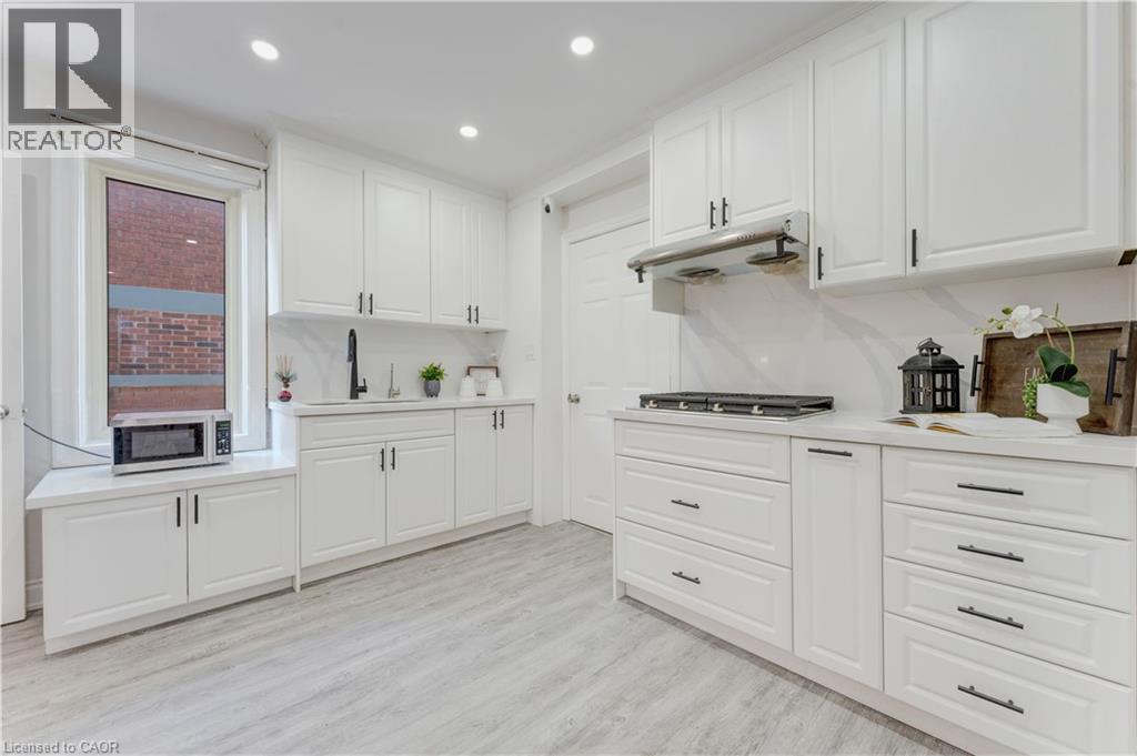 24 ONWARD Avenue thumbnail 14