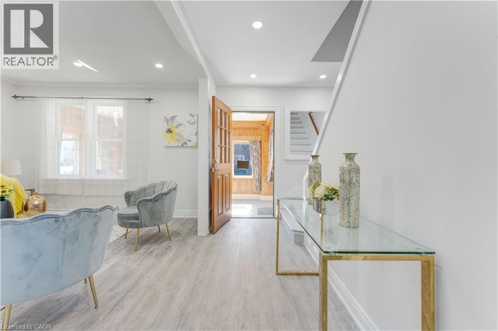 24 ONWARD Avenue thumbnail 7