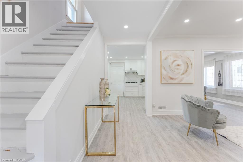 24 ONWARD Avenue thumbnail 8