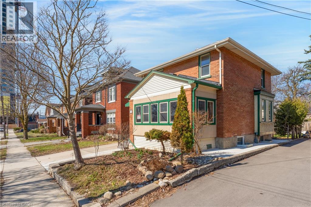 24 ONWARD Avenue thumbnail 2