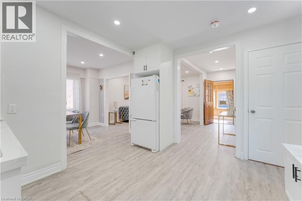 24 ONWARD Avenue thumbnail 16