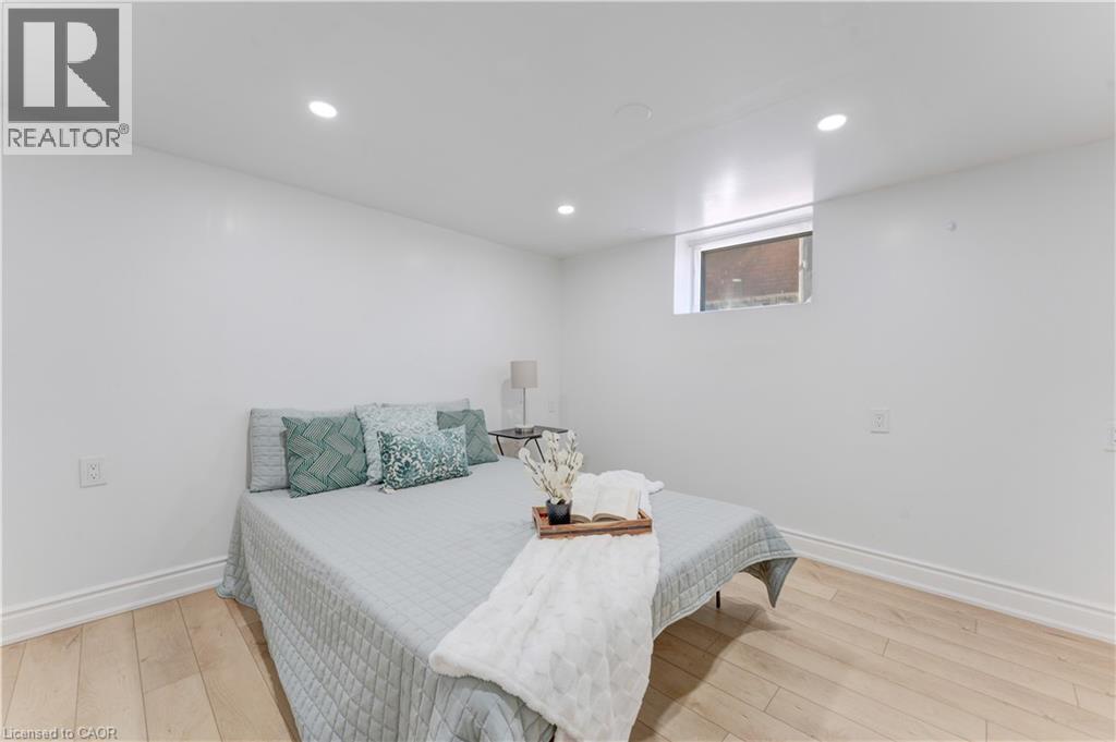 24 ONWARD Avenue thumbnail 25