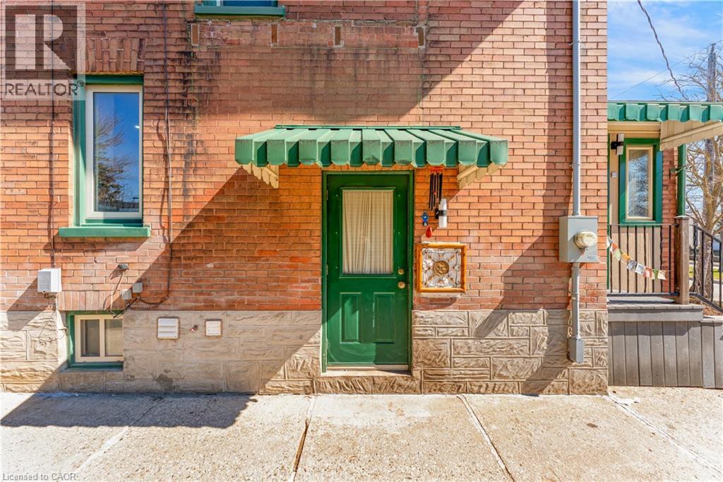 24 ONWARD Avenue thumbnail 31