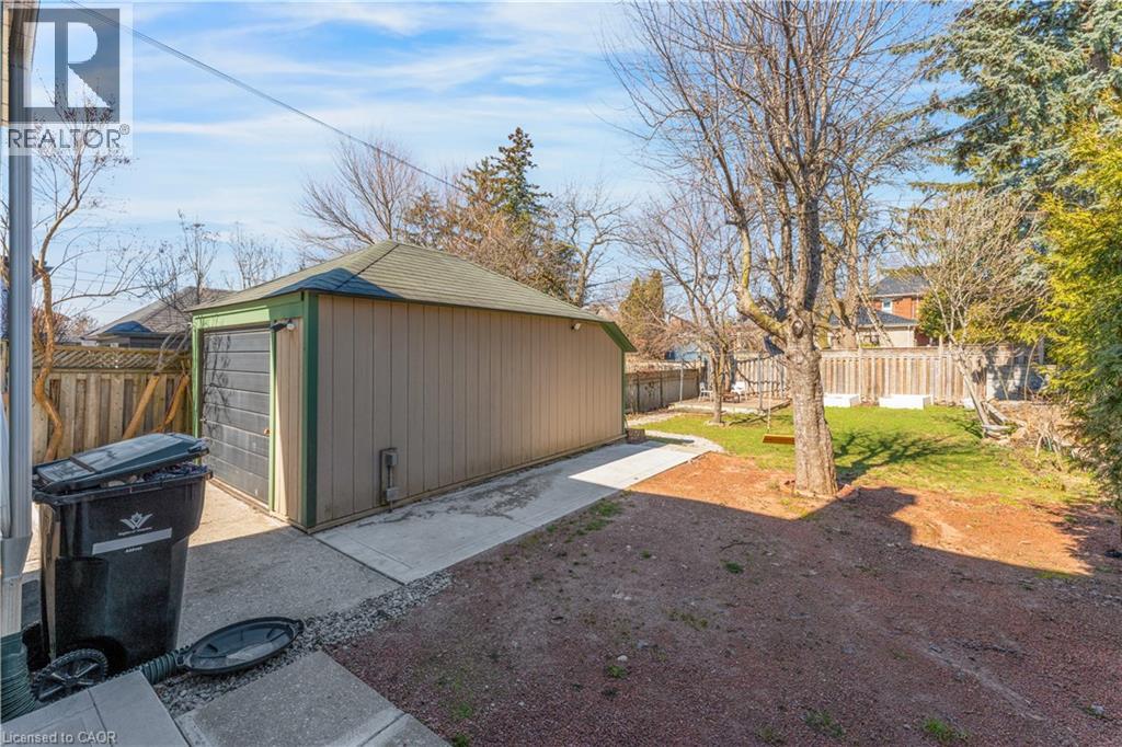 24 ONWARD Avenue thumbnail 34