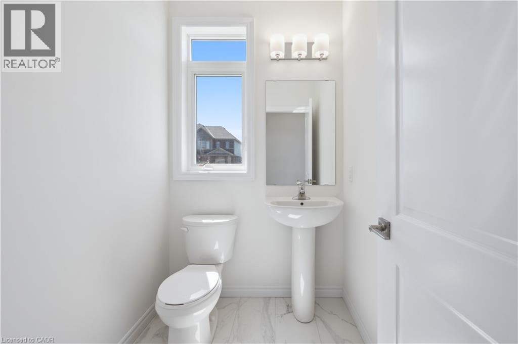 22 HENRY MARACLE Street thumbnail 5