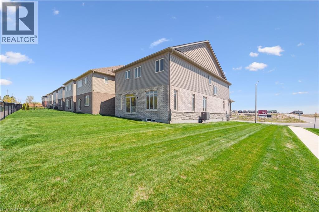 22 HENRY MARACLE Street thumbnail 21