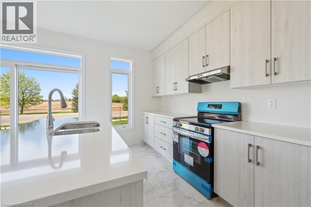 22 HENRY MARACLE Street thumbnail 11