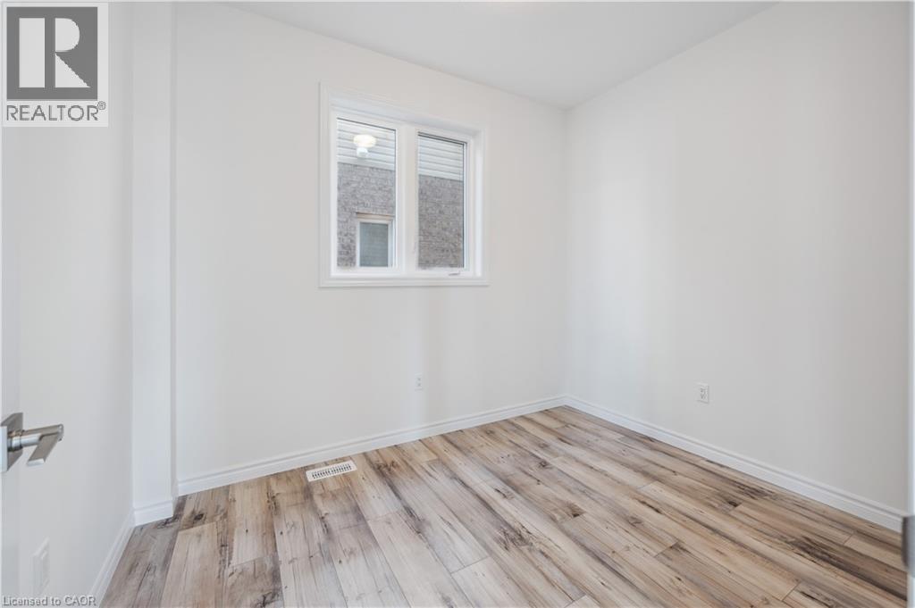 22 HENRY MARACLE Street thumbnail 13