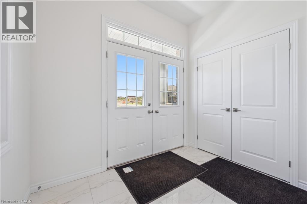 22 HENRY MARACLE Street thumbnail 3