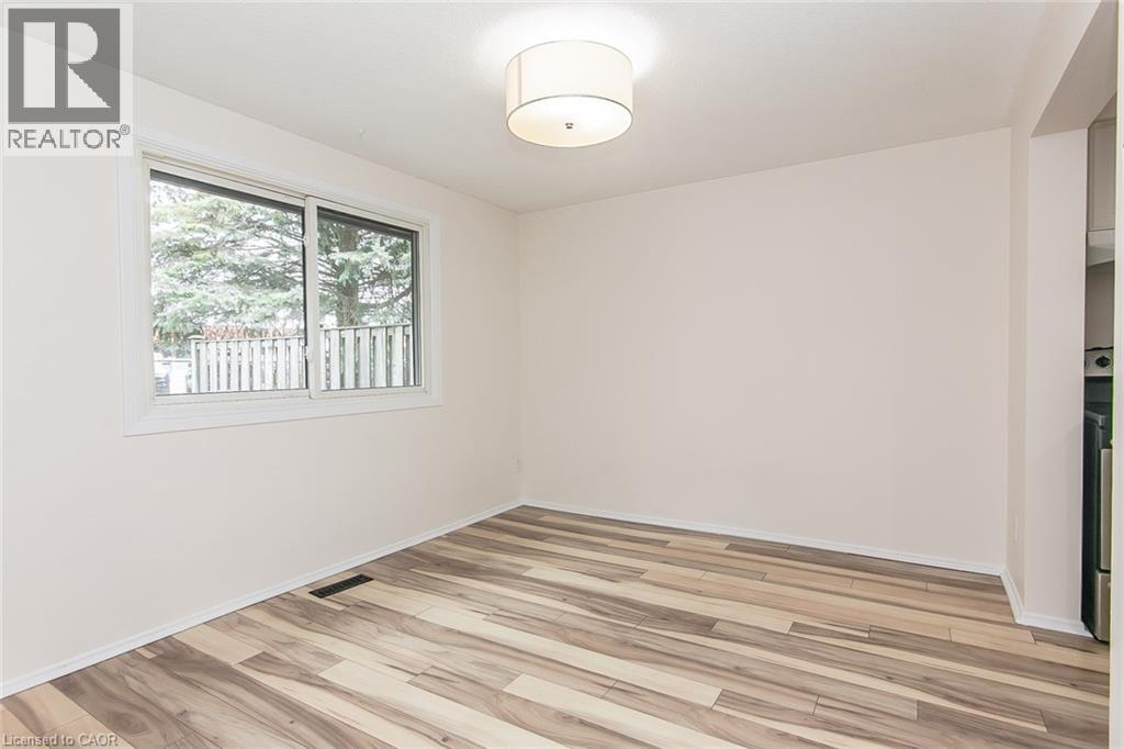 279 SANDOWNE Drive Unit# 7 thumbnail 12