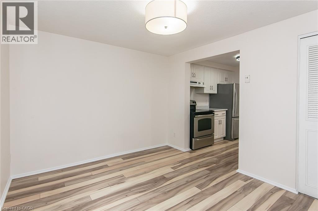 279 SANDOWNE Drive Unit# 7 thumbnail 13