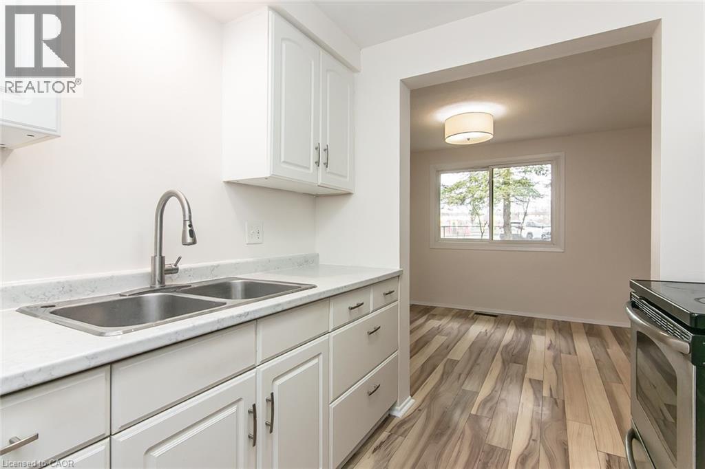 279 SANDOWNE Drive Unit# 7 thumbnail 20