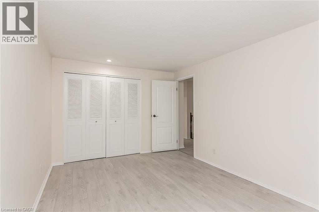 279 SANDOWNE Drive Unit# 7 thumbnail 31