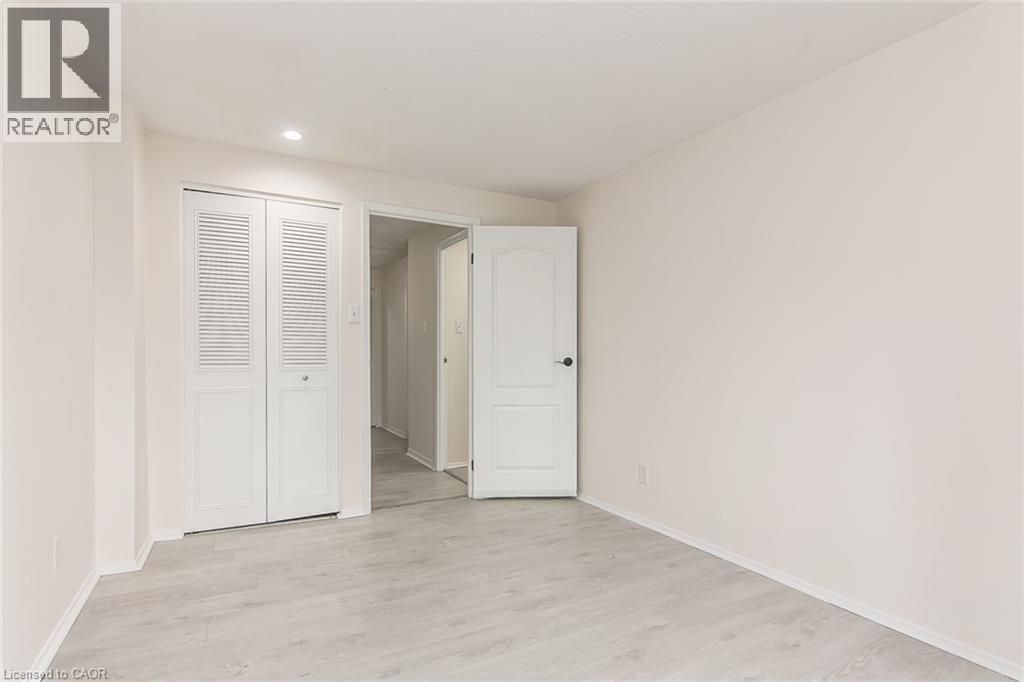 279 SANDOWNE Drive Unit# 7 thumbnail 38