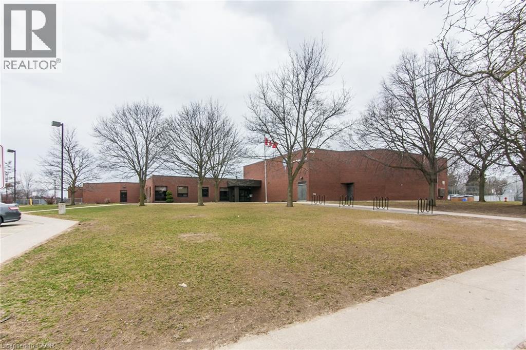 279 SANDOWNE Drive Unit# 7 thumbnail 45