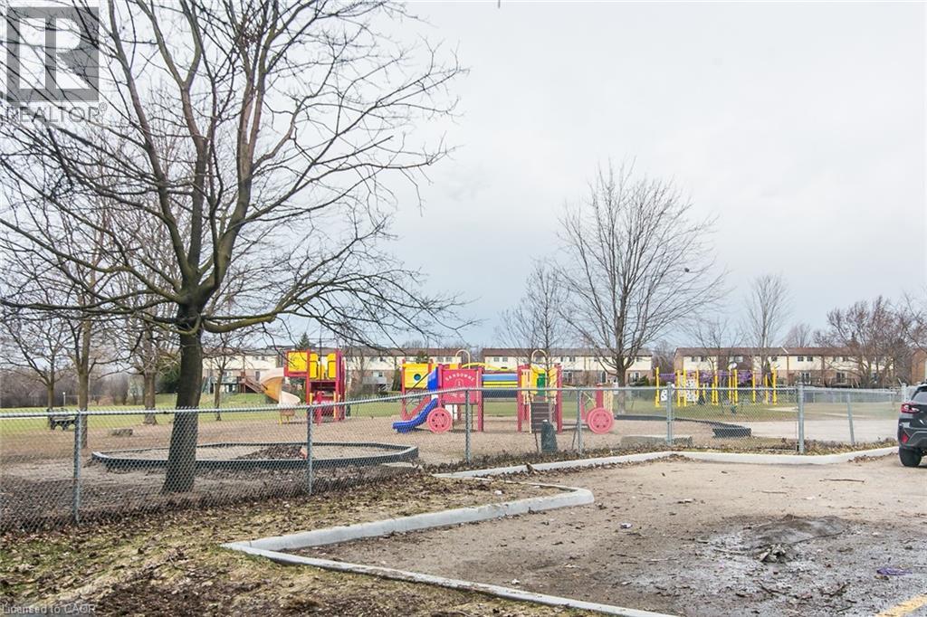 279 SANDOWNE Drive Unit# 7 thumbnail 46