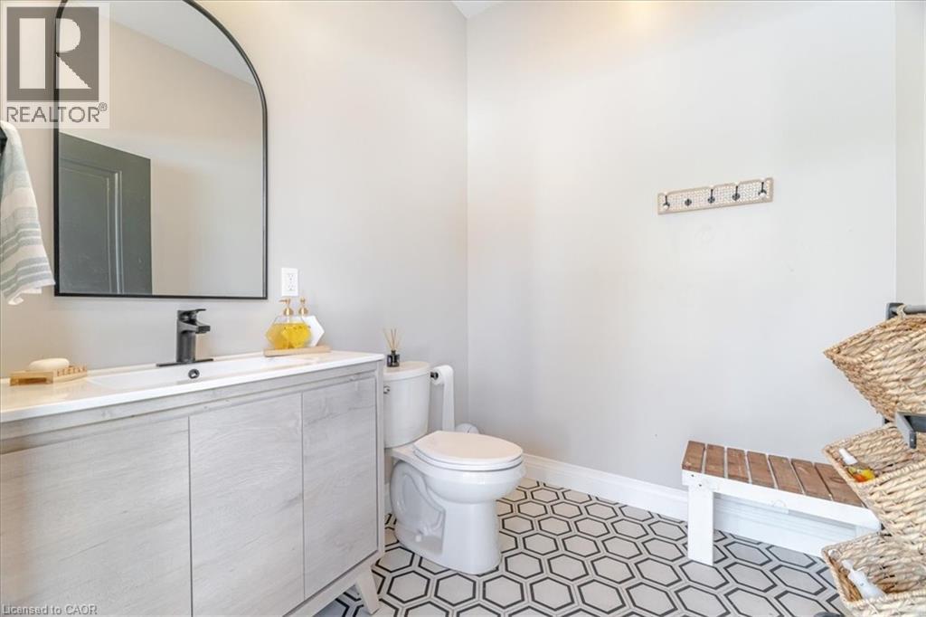 86 CANTERS Close thumbnail 47