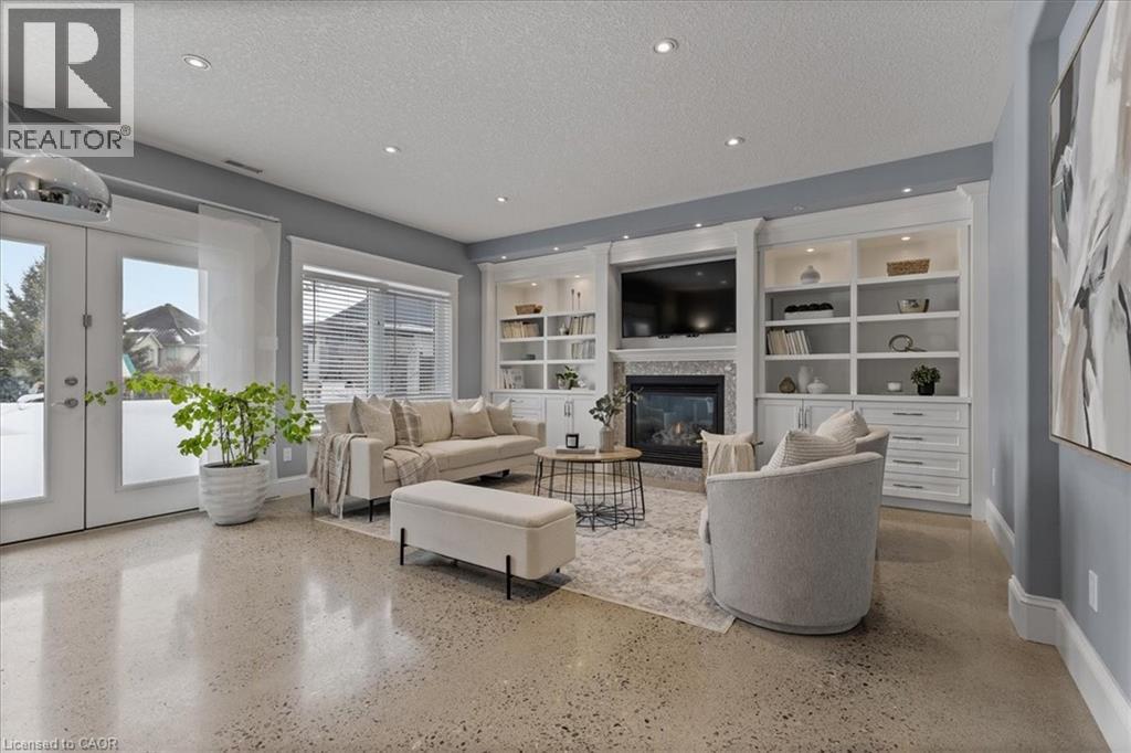 86 CANTERS Close thumbnail 30