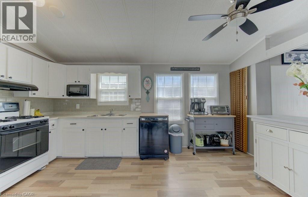 580 BEAVER CREEK Road Unit# 185 thumbnail 3