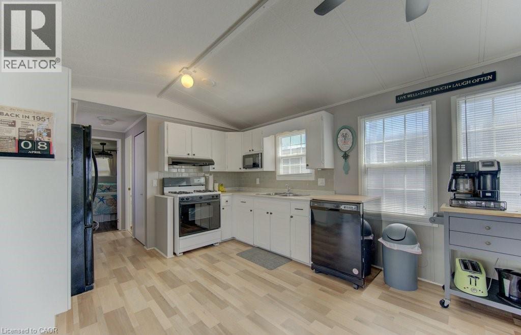 580 BEAVER CREEK Road Unit# 185 thumbnail 6