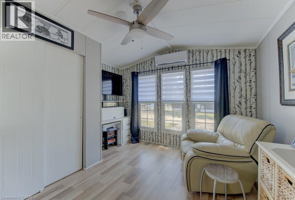 580 BEAVER CREEK Road Unit# 185 thumbnail 9