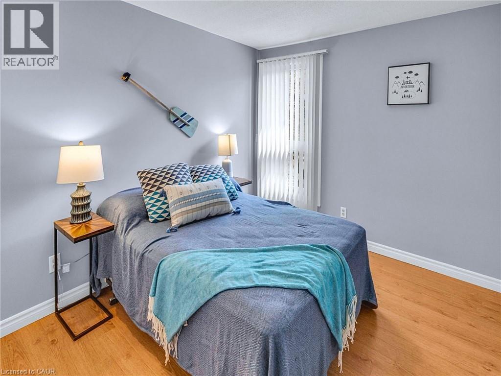 28 UNDERHILL Crescent Unit# 3 thumbnail 14