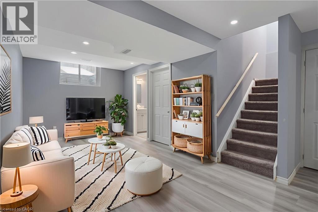 310 FALLOWFIELD Drive thumbnail 18