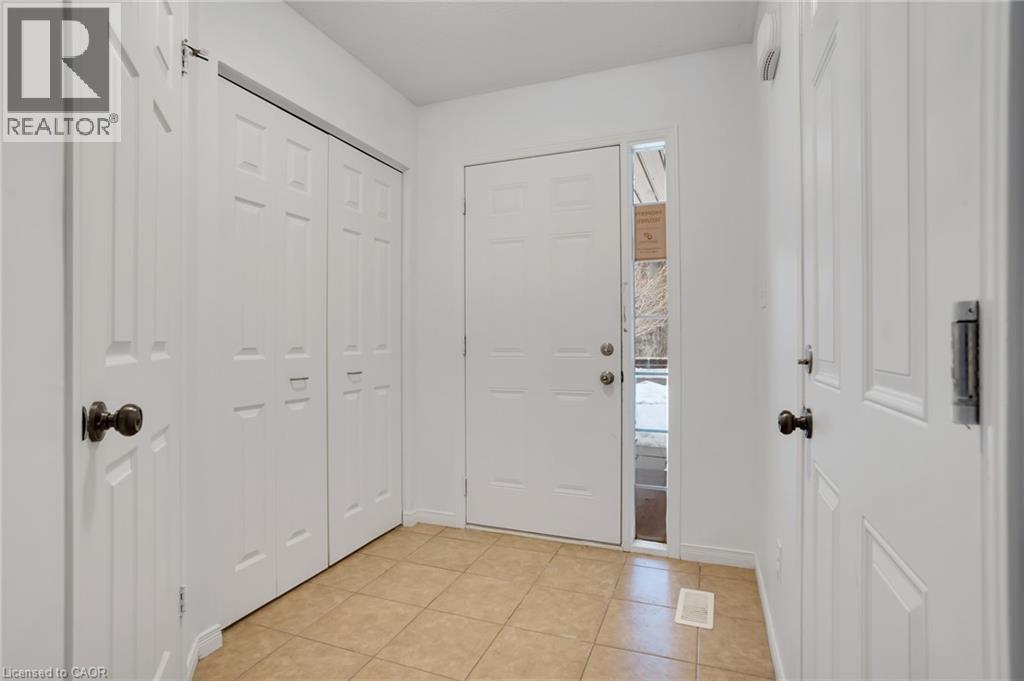 310 FALLOWFIELD Drive thumbnail 4