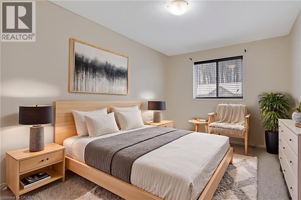 310 FALLOWFIELD Drive thumbnail 17