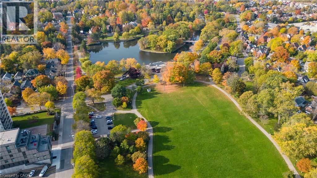 60 CHARLES Street W Unit# 1805 thumbnail 30