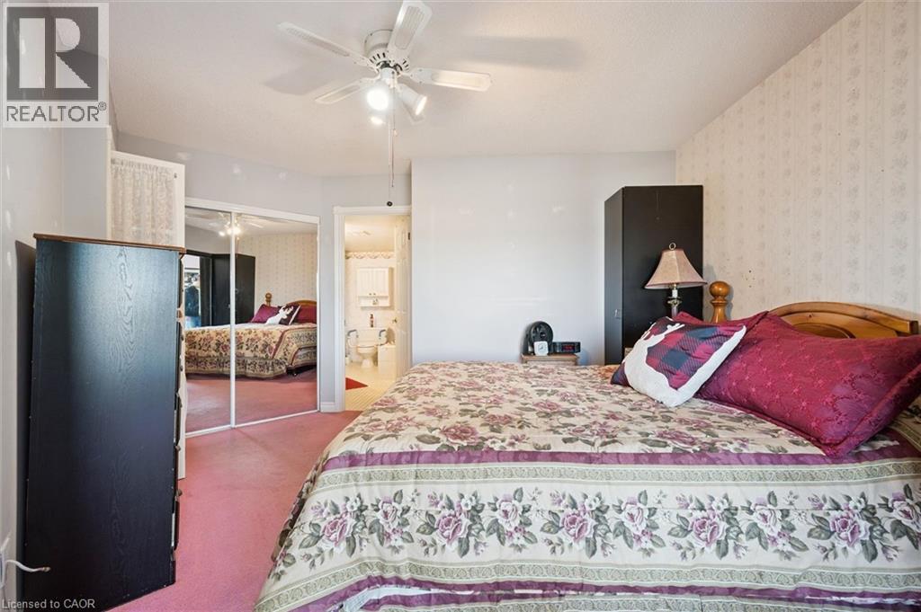 237 KING Street W Unit# 1205 thumbnail 18