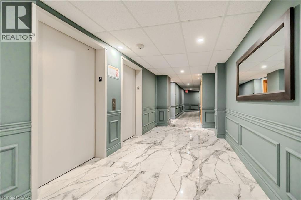 237 KING Street W Unit# 1205 thumbnail 31