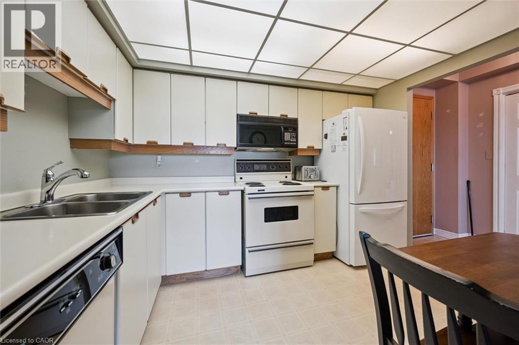 237 KING Street W Unit# 1205 thumbnail 12