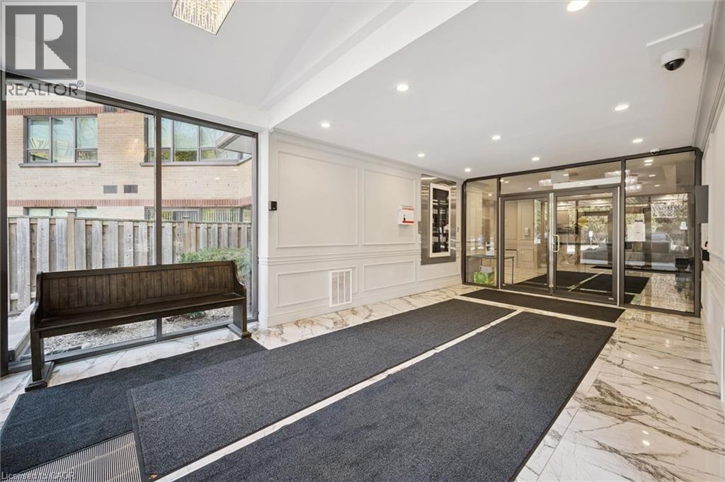 237 KING Street W Unit# 1205 thumbnail 5