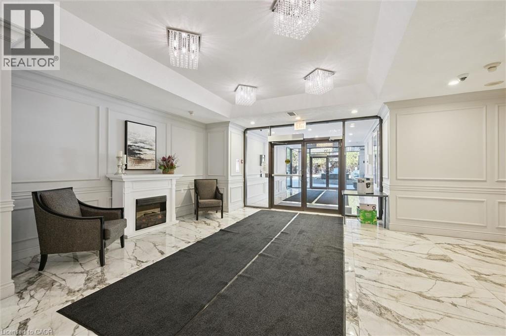 237 KING Street W Unit# 1205 thumbnail 3