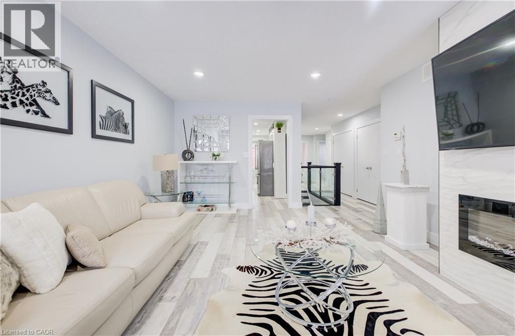 10 ISHERWOOD Avenue Unit# 18 thumbnail 11