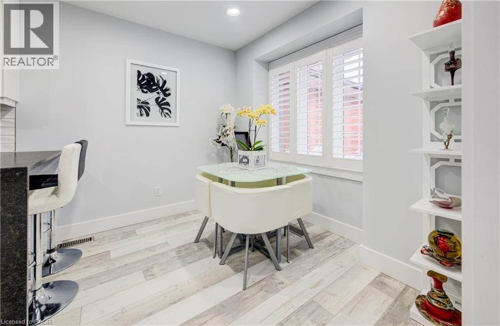 10 ISHERWOOD Avenue Unit# 18 thumbnail 18