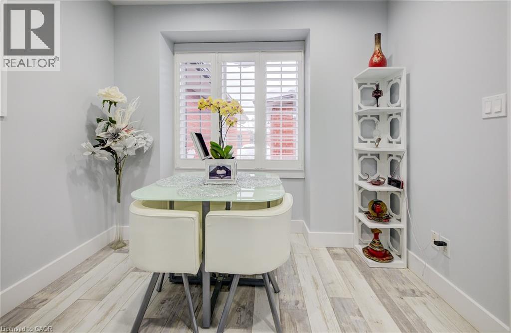 10 ISHERWOOD Avenue Unit# 18 thumbnail 19