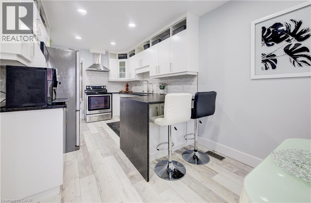 10 ISHERWOOD Avenue Unit# 18 thumbnail 16