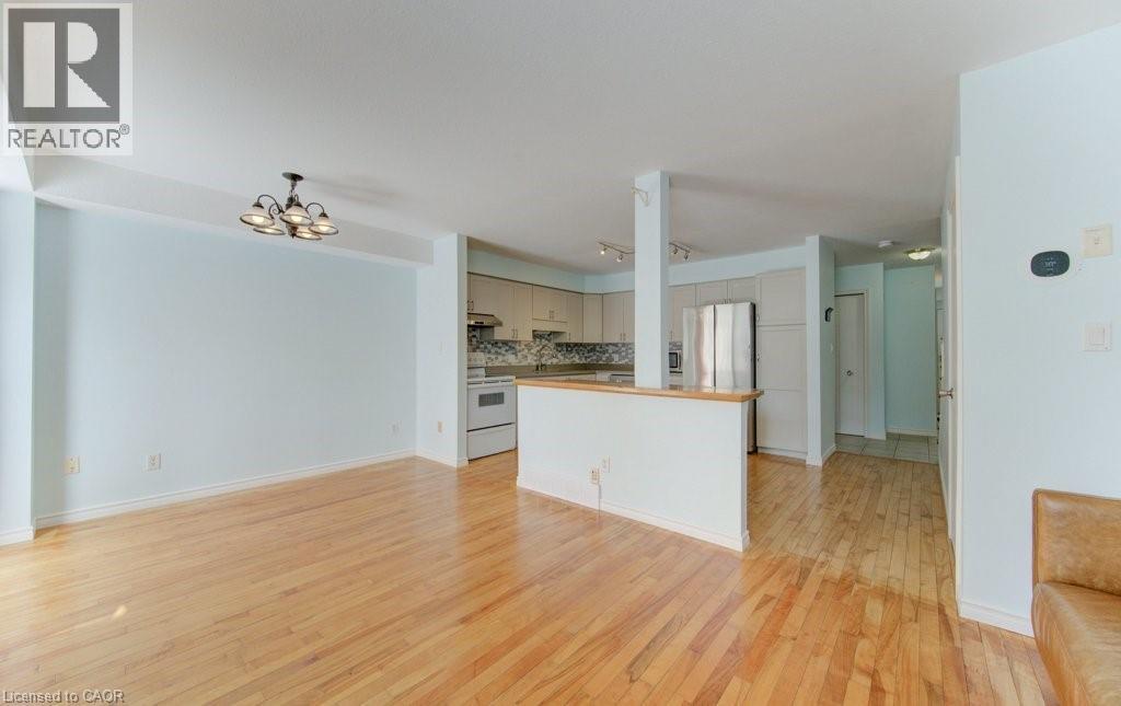 689 STAR FLOWER Avenue Unit# A thumbnail 16