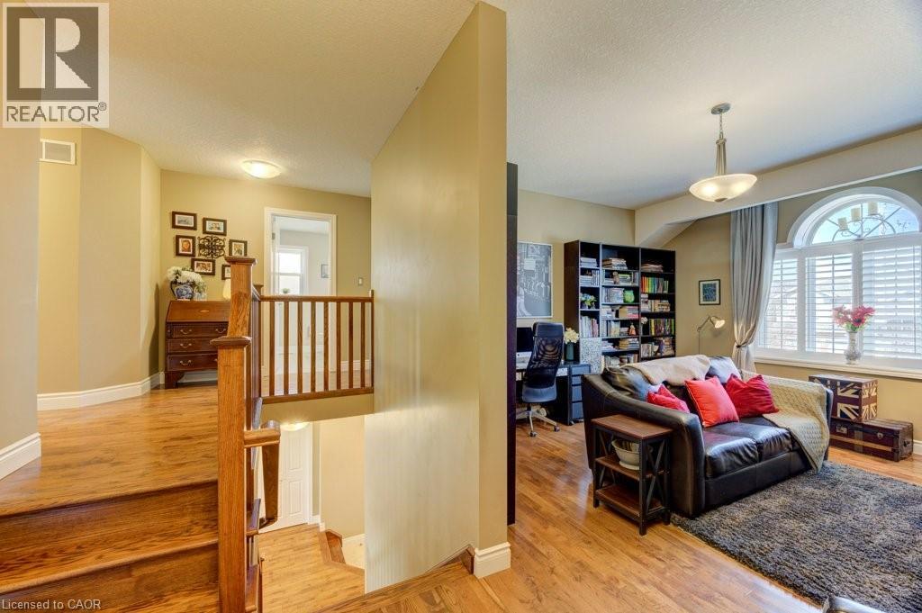 259 ZELLER Drive thumbnail 21