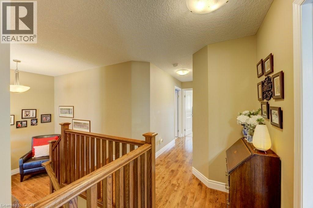 259 ZELLER Drive thumbnail 23