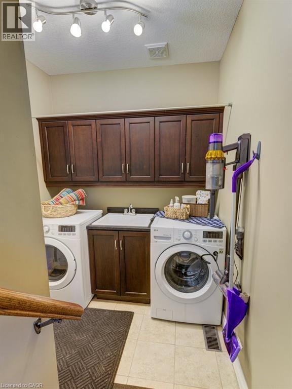 259 ZELLER Drive thumbnail 38