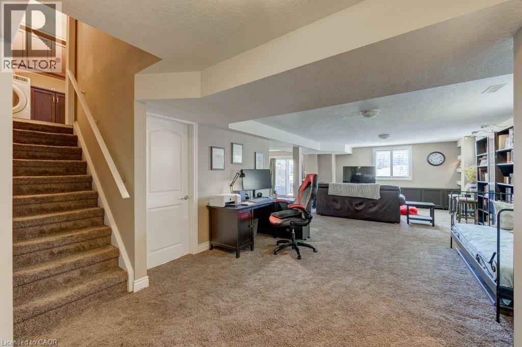 259 ZELLER Drive thumbnail 40